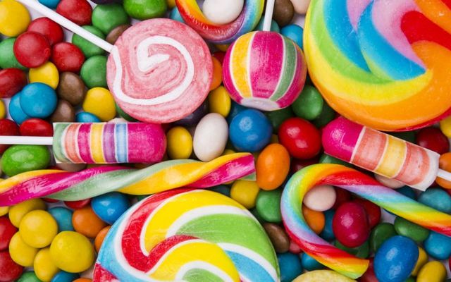 Whats your favorite candies? Mine are,snickers,hersheys cookies n cream,giant sweettarts,sourpatch kids and skittles Whats your favorite candies? Mine are,snickers,hersheys cookies n cream,giant sweettarts,sourpatch kids and skittles