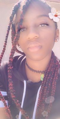 Who wants me to draw them? Bored please hell Who wants me to draw them? Bored please hell
