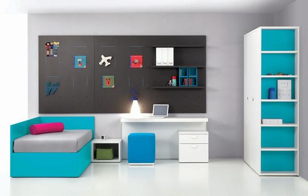 how should i design my room? ok so my dad and some other workers (including me ) are building a house we started three years ago and it is almost done a get my own room (well half a room) what should i do with it) how should i design my room? ok so my dad and some other workers (including me ) are building a house we started three years ago and it is almost done a get my own room (well half a room) what should i do with it)