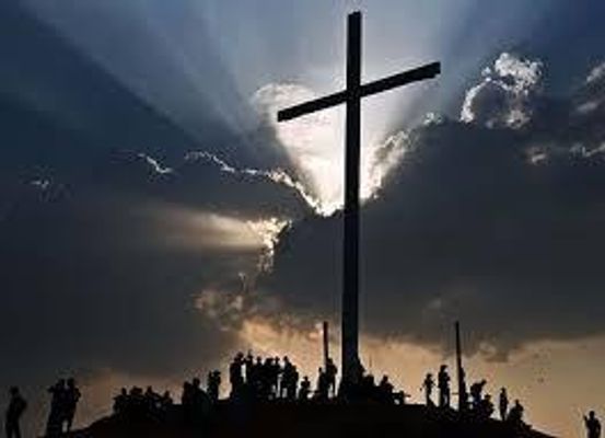 Why do people dislike Christians/Catholics? A lot of people think Christians and Catholics only like their own kind. Why? Also, plz no haters! Why do people dislike Christians/Catholics? A lot of people think Christians and Catholics only like their own kind. Why? Also, plz no haters!