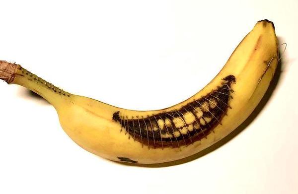 <c:out value='my cool banana that i ate'/>