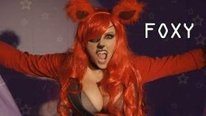 female foxy: i will kill whoever tried to dress up like me -_-