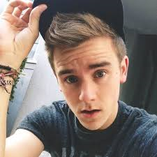 <c:out value='Connor Franta'/>