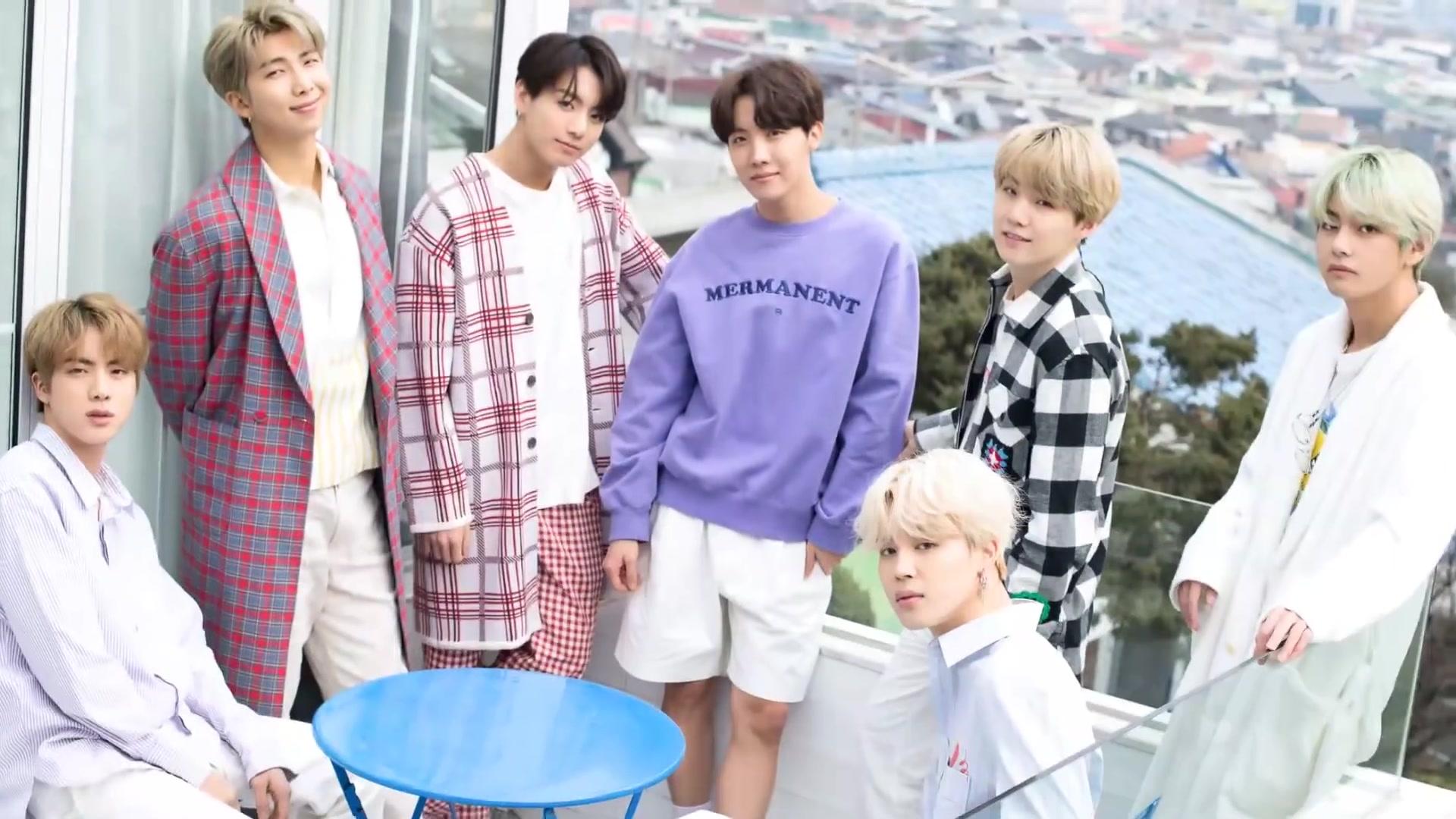 Do you like BTS? I don't really like them Do you like BTS? I don't really like them