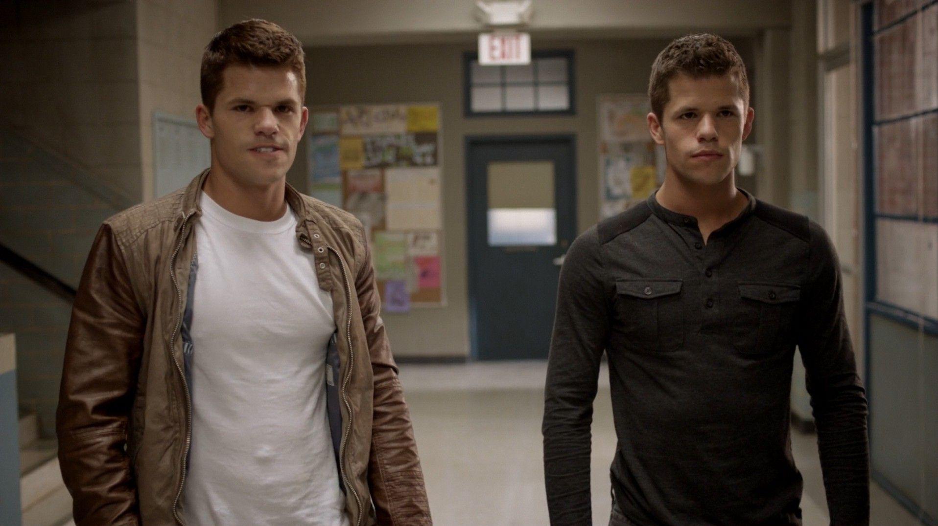 Ethan/Aiden Ethan/Aiden