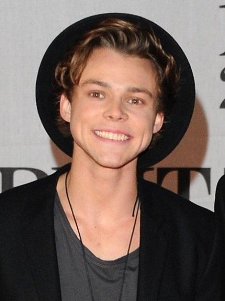 Ashton Irwin!