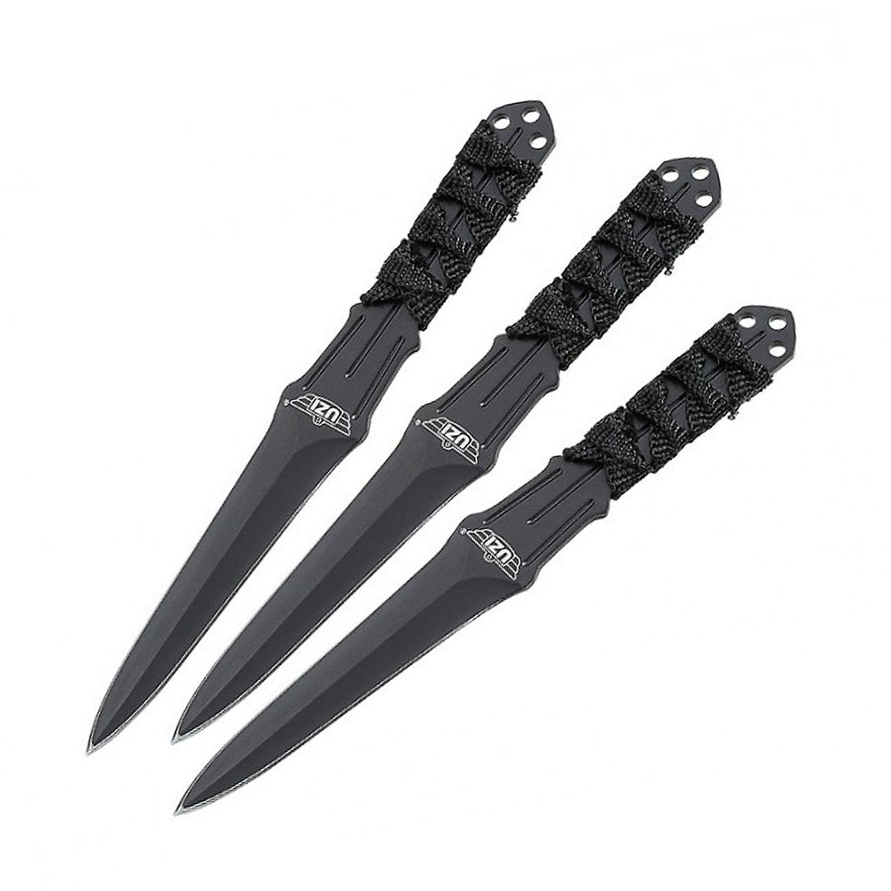 Throwing knives