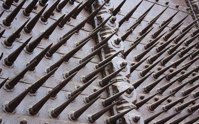 Spikes Spikes