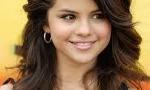 How well do you know Selena Gomez? (1)