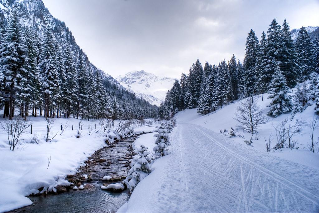 Explore Cross-Country Skiing