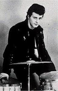 Who played the drums for the Beatles after Pete Best?