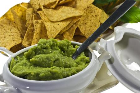 What is the main ingredient in the Mexican dish 'Guacamole'?