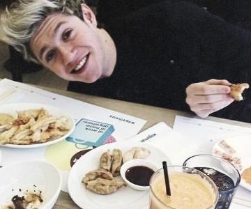 Me: Nice! Niall: So what do you like to eat? Me: *Rolls my eyes* Some people will never change.