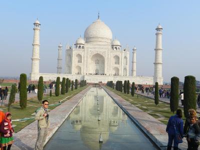 What is the cultural landscape that encompasses the Taj Mahal?