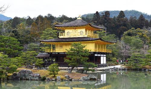 Which country is known for its intricate Zen gardens and cultural landscapes?