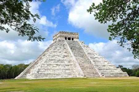 Which city was the capital of the ancient Mayan civilization?