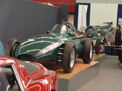 Which team won the first ever F1 constructors' championship in 1958?