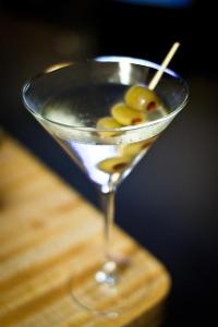 Which is the classic ratio of gin-to-vermouth in the signature Martini cocktail?