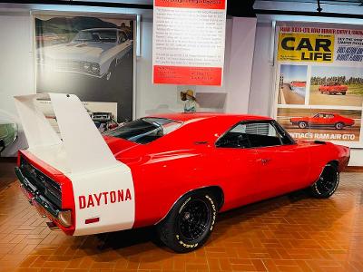 Which engine was available in the iconic Dodge Charger Daytona?