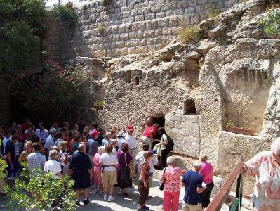 Who discovered the empty tomb?