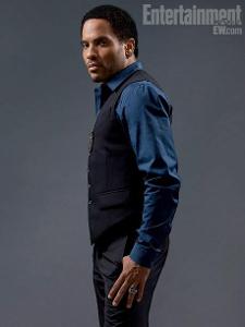 Who plays Cinna in the movies?