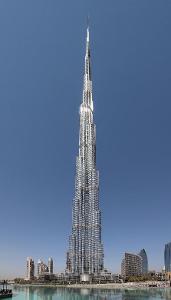 Who designed the Burj Khalifa, the tallest structure in the world?