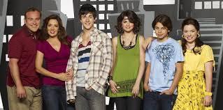 Select all that apply: what are Selena's 'brothers' (co stars) called on wowp?