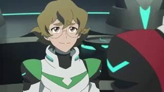 what secret did everyone discover about pidge in season 1?