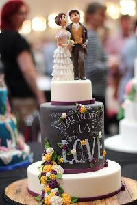 Which celebrity wedding cake appeals you the most?