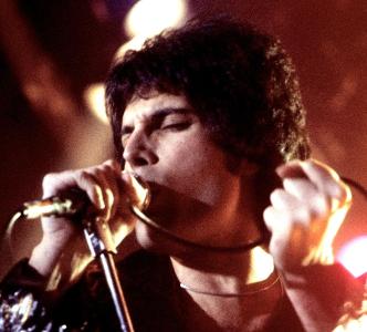 Who was the lead singer of the band 'Queen'?