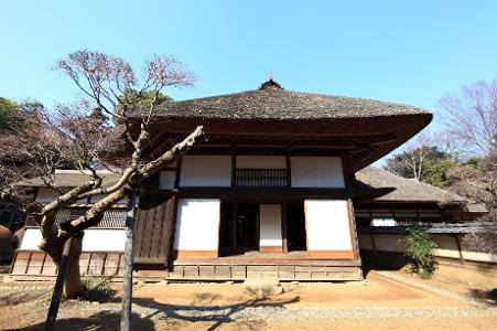 What is the traditional architectural style of Japan?