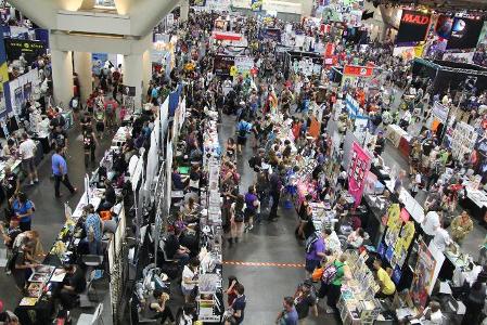 Which comic convention is known for focusing on independent creators and small publishers?