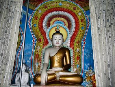 What is the primary form of meditation practiced in Buddhism?