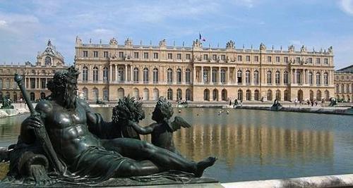 Gde se nalazi Versajski dvorac?