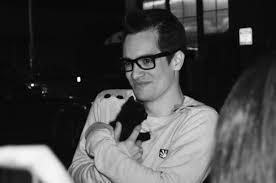 Does Brendon like dogs or cats? (dont even think about it)