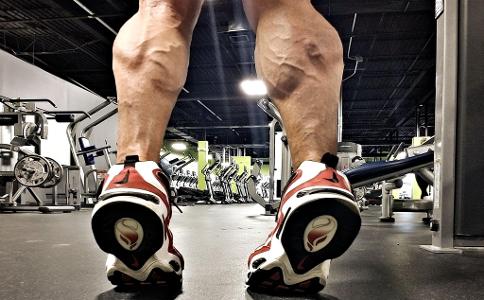 What exercise targets the calves?