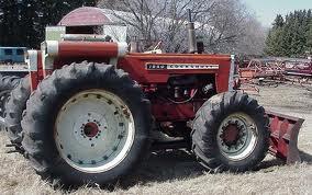 What brand of tractor is this: