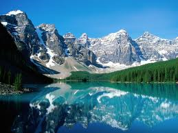 Près de quelle ville est situé le parc national de Banff?