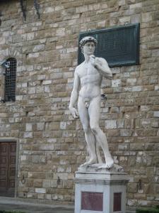 Who sculpted the famous statue of David during the Renaissance?