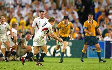 Which player famously drop-kicked the winning goal in the 2003 Rugby World Cup final?
