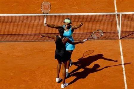 Which of the following player(s) have not won the French Open doubles title?