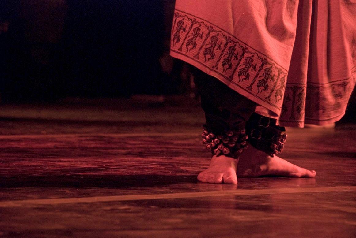 What type of footwork is used in line dancing?