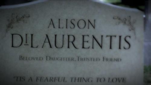 What holiday did Alison DiLaurentis die on?