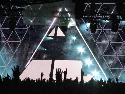Which music festival is known for its iconic pyramid stage?