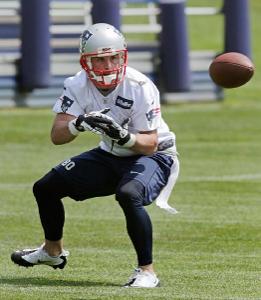 What is Danny Amendola's current injury?