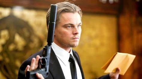 Which psychological thriller stars Leonardo DiCaprio as a US Marshal investigating a psychiatric facility?