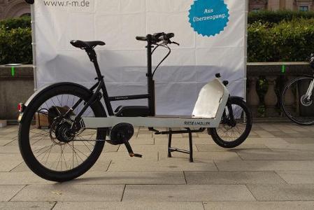Which of the following is NOT a type of cargo bike?