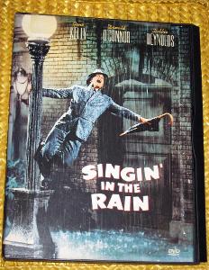 Which famous tap dancer starred in the movie 'Singin' in the Rain'?