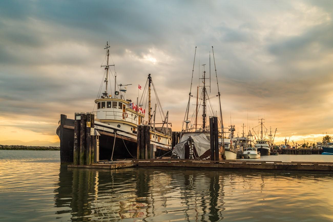 Which fishing boat offers a stable and quiet fishing experience?