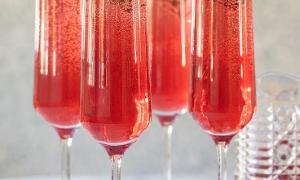 Cranberry Champagne Poinsettia